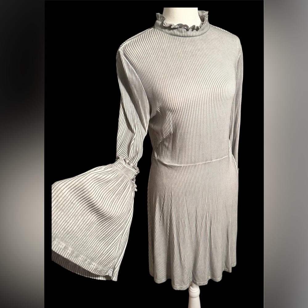 Gray/White Pinstripe Tunic Dress; Medium; excellent condition; worn once